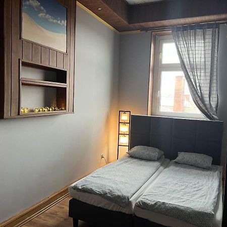 Apartament Centrum-Zwyciestwa Apartman Gliwice Kültér fotó